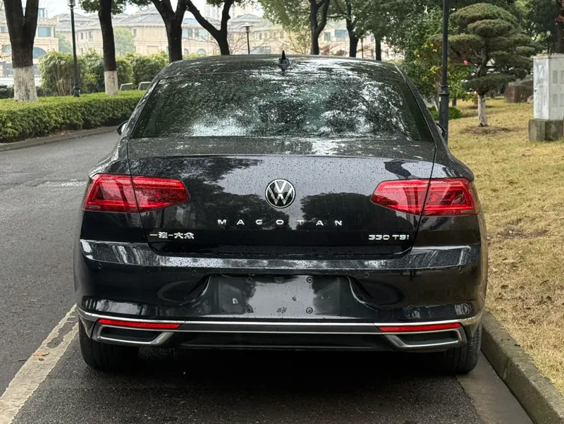 Volkswagen Magotan 2020 330TSI DSG Luxury type exterior photo 5 Volkswagen Magotan 2020 330TSI DSG Luxury type exterior photo 5