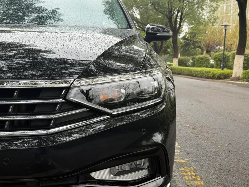 Volkswagen Magotan 2020 330TSI DSG Luxury type exterior photo 10 Volkswagen Magotan 2020 330TSI DSG Luxury type exterior photo 10