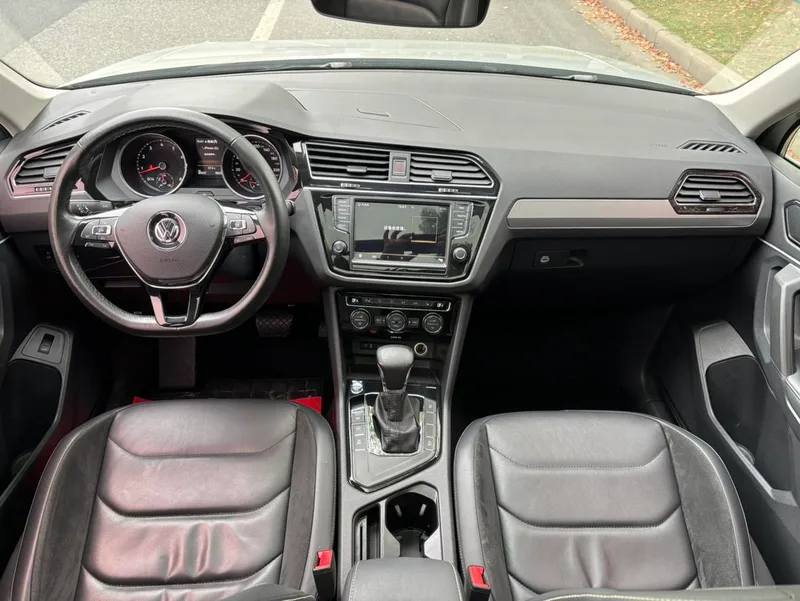 Volkswagen Tiguan L 2017 380TSI Automatic four-wheel drive deluxe edition exterior photo 9 Volkswagen Tiguan L 2017 380TSI Automatic four-wheel drive deluxe edition exterior photo 9