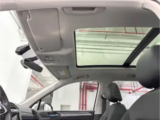Volkswagen Tiguan L 2020 330TSI Automatic two-wheel drive R-Line Flagship Edition Country VI interior photo 11 Volkswagen Tiguan L 2020 330TSI Automatic two-wheel drive R-Line Flagship Edition Country VI interior photo 11