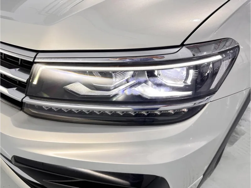 Volkswagen Tiguan L 2020 330TSI Automatic two-wheel drive R-Line Flagship Edition Country VI interior photo 15 Volkswagen Tiguan L 2020 330TSI Automatic two-wheel drive R-Line Flagship Edition Country VI interior photo 15