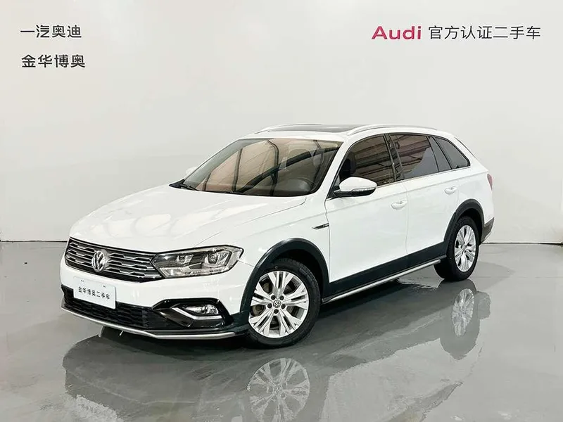 Volkswagen C-TREK 2018 230TSI DSG Comfortable exterior photo 1 Volkswagen C-TREK 2018 230TSI DSG Comfortable exterior photo 1