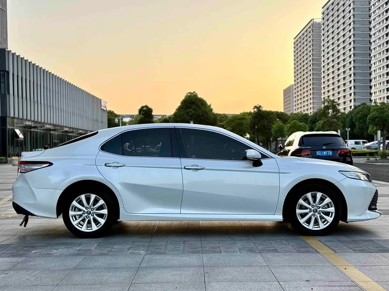 Toyota Camry 2019 2.0G Luxury Edition Country VI interior photo 9 Toyota Camry 2019 2.0G Luxury Edition Country VI interior photo 9