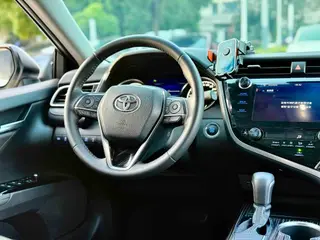 Toyota Camry 2019 2.0G Luxury Edition Country VI interior photo 14 Toyota Camry 2019 2.0G Luxury Edition Country VI interior photo 14