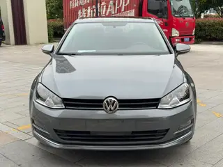 Volkswagen Golf 2015 1.4TSI Type confort automatique extérieur photo 2 Volkswagen Golf 2015 1.4TSI Type confort automatique extérieur photo 2