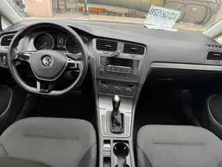 Volkswagen Golf 2015 1.4TSI Type confort automatique intérieur photo 9 Volkswagen Golf 2015 1.4TSI Type confort automatique intérieur photo 9