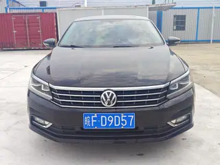 Volkswagen Passat 2017 330TSI DSG Édition honorée extérieur photo 2