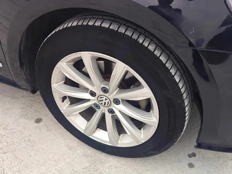Volkswagen Passat 2017 330TSI DSG Édition honorée intérieur photo 9