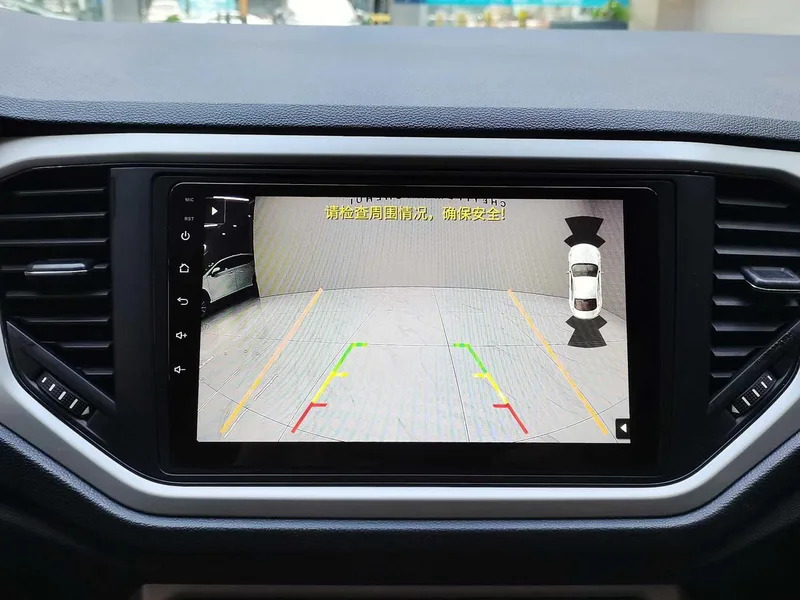 Volkswagen T-Cross 2018 230TSI DSG Модная модель с двумя приводами Страна В. интерьер фото 13