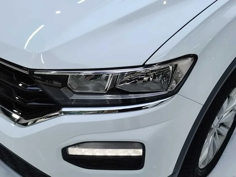 Volkswagen T-Cross 2018 230TSI DSG Модная модель с двумя приводами Страна В. интерьер фото 20