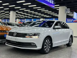 Volkswagen Sagitar 2017 180TSI automatic leading type