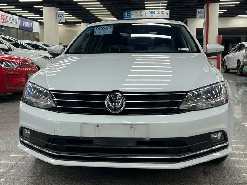 Volkswagen Sagitar 2017 180TSI automatic leading type exterior photo 3 Volkswagen Sagitar 2017 180TSI automatic leading type exterior photo 3