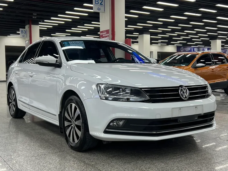 Volkswagen Sagitar 2017 180TSI automatic leading type exterior photo 4 Volkswagen Sagitar 2017 180TSI automatic leading type exterior photo 4