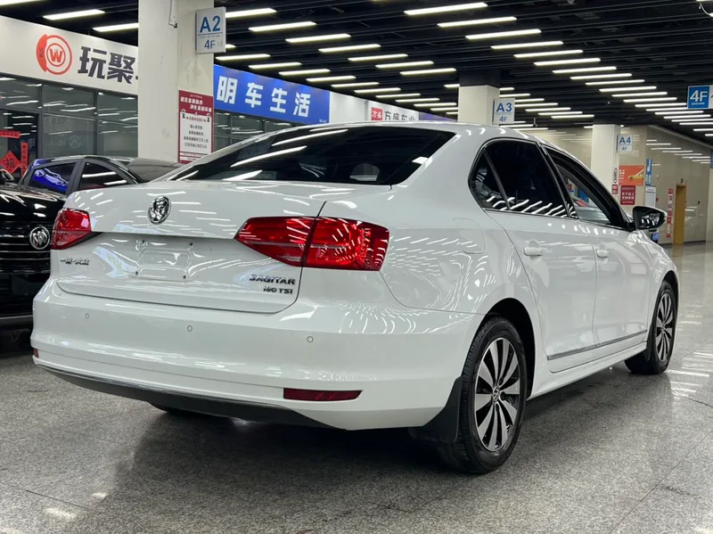 Volkswagen Sagitar 2017 180TSI automatic leading type interior photo 10 Volkswagen Sagitar 2017 180TSI automatic leading type interior photo 10