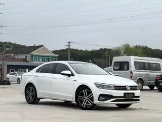 Volkswagen Lamando 2019 280TSI DSG Version confortable Pays V extérieur photo 3 Volkswagen Lamando 2019 280TSI DSG Version confortable Pays V extérieur photo 3