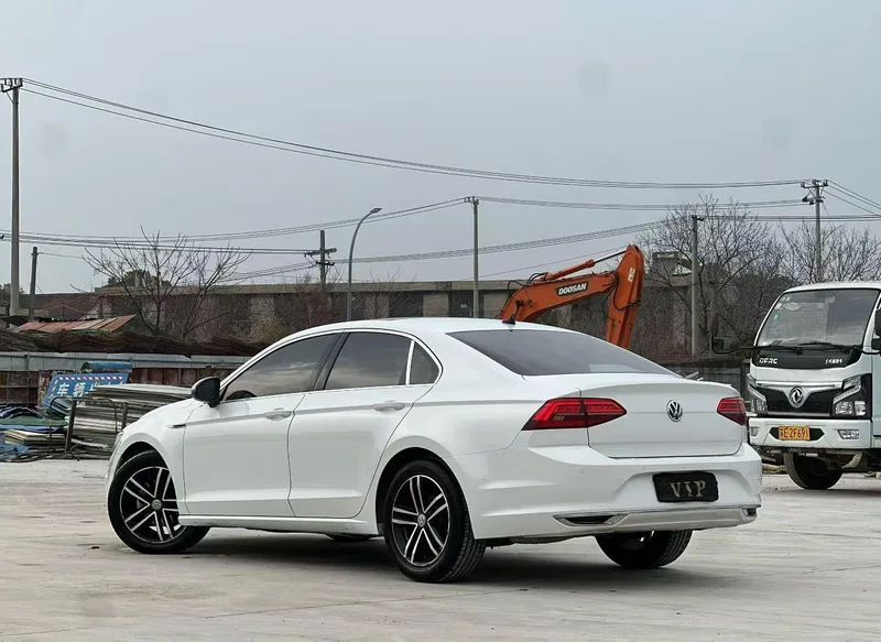 Volkswagen Lamando 2019 280TSI DSG Version confortable Pays V intérieur photo 7 Volkswagen Lamando 2019 280TSI DSG Version confortable Pays V intérieur photo 7