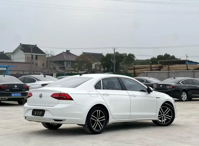 Volkswagen Lamando 2019 280TSI DSG Version confortable Pays V intérieur photo 9 Volkswagen Lamando 2019 280TSI DSG Version confortable Pays V intérieur photo 9