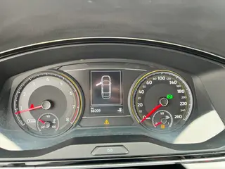Volkswagen Lamando 2019 280TSI DSG Version confortable Pays V intérieur photo 10 Volkswagen Lamando 2019 280TSI DSG Version confortable Pays V intérieur photo 10