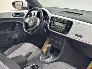 Volkswagen Beetle 2015 180TSI interior photo 13 Volkswagen Beetle 2015 180TSI interior photo 13