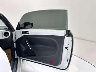 Volkswagen Beetle 2015 180TSI interior photo 15 Volkswagen Beetle 2015 180TSI interior photo 15