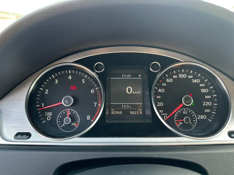 Volkswagen CC 2013 1.8TSI Luxury type interior photo 13 Volkswagen CC 2013 1.8TSI Luxury type interior photo 13