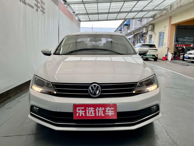 Volkswagen Sagitar 2018 280TSI DSG Comfortable exterior photo 2 Volkswagen Sagitar 2018 280TSI DSG Comfortable exterior photo 2