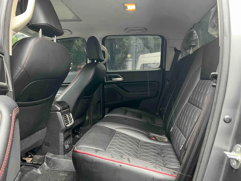 Great Wall Cannon 2021 Off-road version 2.0T Diesel Automatic four-wheel drive Everest Edition GW4D20M interior photo 9 Great Wall Cannon 2021 Off-road version 2.0T Diesel Automatic four-wheel drive Everest Edition GW4D20M interior photo 9