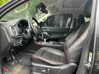 Great Wall Cannon 2021 Off-road version 2.0T Diesel Automatic four-wheel drive Everest Edition GW4D20M interior photo 10 Great Wall Cannon 2021 Off-road version 2.0T Diesel Automatic four-wheel drive Everest Edition GW4D20M interior photo 10