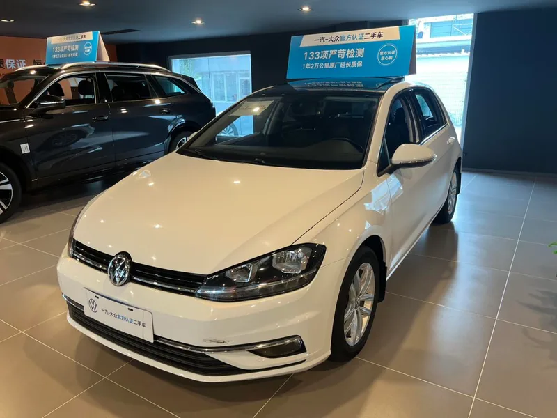 Volkswagen Golf 2019 280TSI DSG Comfortable Country VI exterior photo 1 Volkswagen Golf 2019 280TSI DSG Comfortable Country VI exterior photo 1