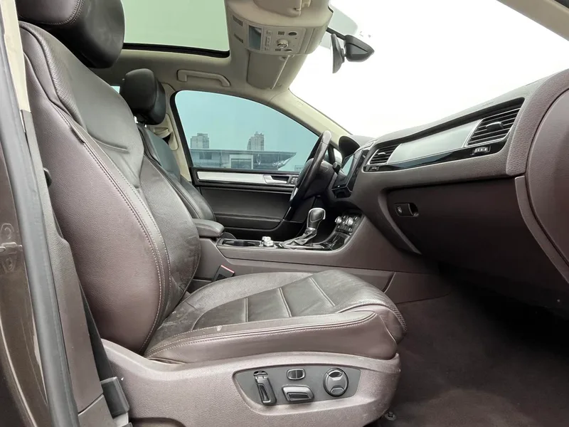 Volkswagen Touareg 2017 3.0TSI Tuoye type interior photo 13 Volkswagen Touareg 2017 3.0TSI Tuoye type interior photo 13