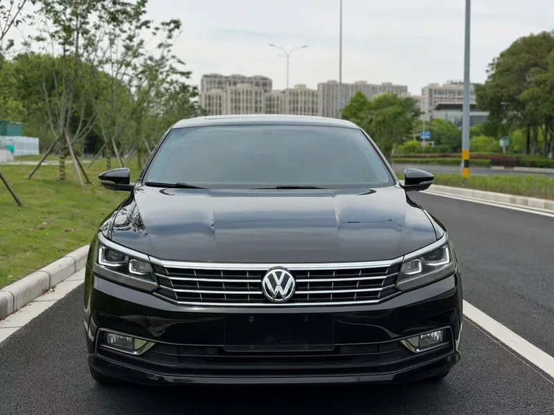 Volkswagen Passat 2017 330TSI DSG Honor Edition exterior photo 2 Volkswagen Passat 2017 330TSI DSG Honor Edition exterior photo 2