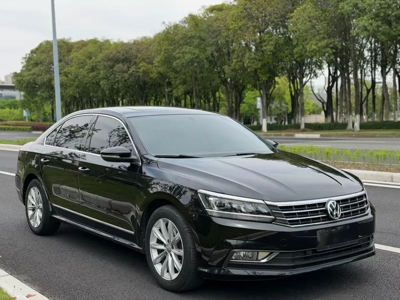 Volkswagen Passat 2017 330TSI DSG Honor Edition exterior photo 3 Volkswagen Passat 2017 330TSI DSG Honor Edition exterior photo 3