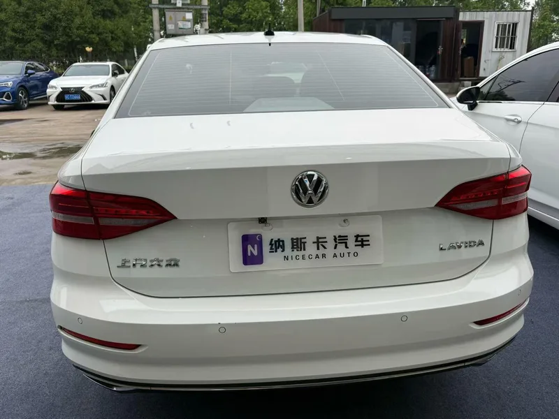 Volkswagen Lavida 2018 1.5L Automatic Comfort Version China V exterior photo 5 Volkswagen Lavida 2018 1.5L Automatic Comfort Version China V exterior photo 5
