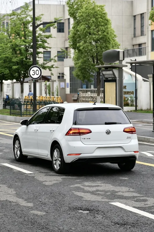 Volkswagen Golf 2019 280TSI DSG Comfortable China V interior photo 11 Volkswagen Golf 2019 280TSI DSG Comfortable China V interior photo 11