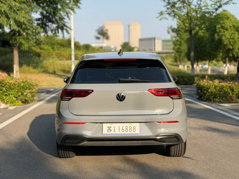 Volkswagen Golf 2023 Restyling 280TSI DSG Pro exterior photo 6 Volkswagen Golf 2023 Restyling 280TSI DSG Pro exterior photo 6