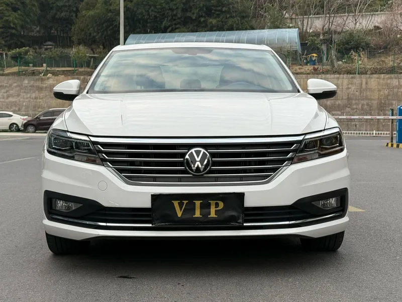 Volkswagen Lavida 2021 1.5L Version confort automatique extérieur photo 3 Volkswagen Lavida 2021 1.5L Version confort automatique extérieur photo 3