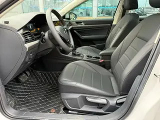 Volkswagen Lavida 2021 1.5L Version confort automatique intérieur photo 7 Volkswagen Lavida 2021 1.5L Version confort automatique intérieur photo 7