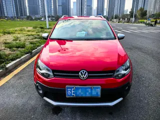 Volkswagen Polo 2014 1.6L Cross POLO Automatic exterior photo 2 Volkswagen Polo 2014 1.6L Cross POLO Automatic exterior photo 2