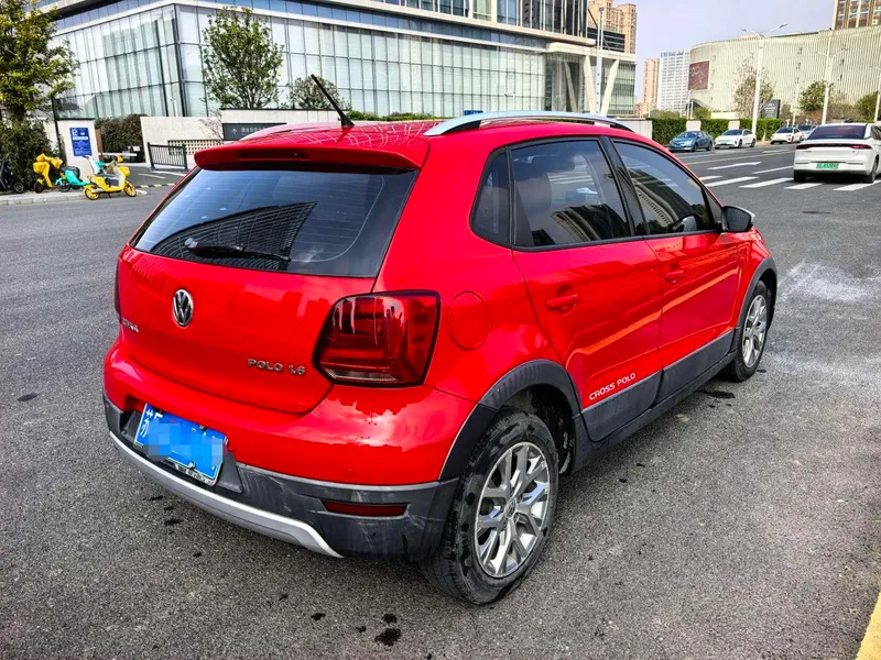 Volkswagen Polo 2014 1.6L Cross POLO Automatic exterior photo 4 Volkswagen Polo 2014 1.6L Cross POLO Automatic exterior photo 4