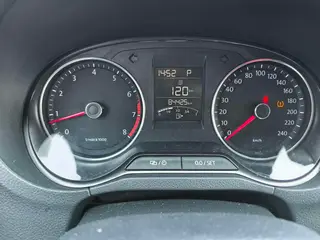 Volkswagen Polo 2014 1.6L Cross POLO Automatic interior photo 14 Volkswagen Polo 2014 1.6L Cross POLO Automatic interior photo 14