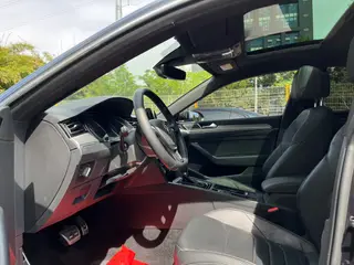 Volkswagen CC 2019 330TSI Гламурная версия Страна VI интерьер фото 8 Volkswagen CC 2019 330TSI Гламурная версия Страна VI интерьер фото 8