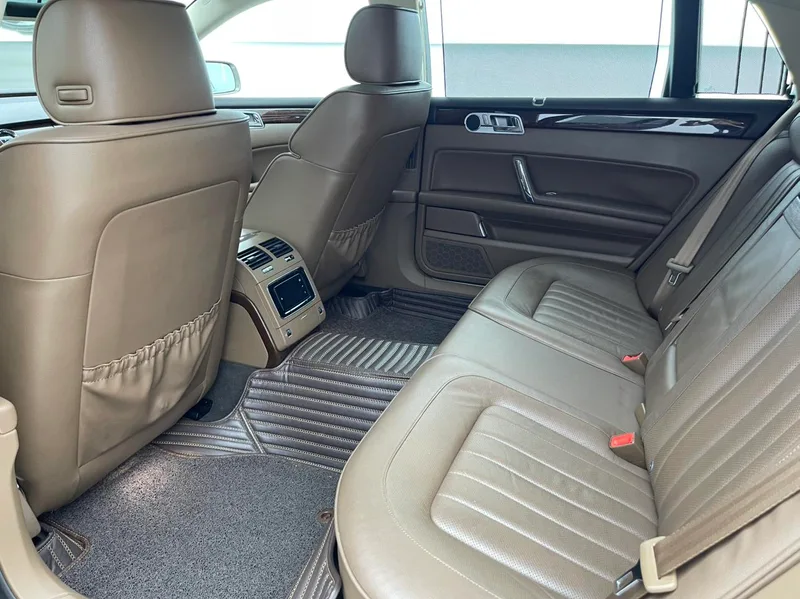 Volkswagen Phaeton 2015 3.0L Version intelligente extérieur photo 6 Volkswagen Phaeton 2015 3.0L Version intelligente extérieur photo 6