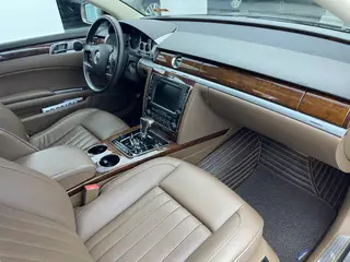Volkswagen Phaeton 2015 3.0L Version intelligente intérieur photo 10 Volkswagen Phaeton 2015 3.0L Version intelligente intérieur photo 10