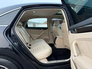 Volkswagen Passat 2014 1.8TSI DSG Your Excellency's Edition interior photo 17 Volkswagen Passat 2014 1.8TSI DSG Your Excellency's Edition interior photo 17