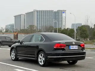 Volkswagen Passat 2014 1.8TSI DSG Your Excellency's Edition interior photo 19 Volkswagen Passat 2014 1.8TSI DSG Your Excellency's Edition interior photo 19