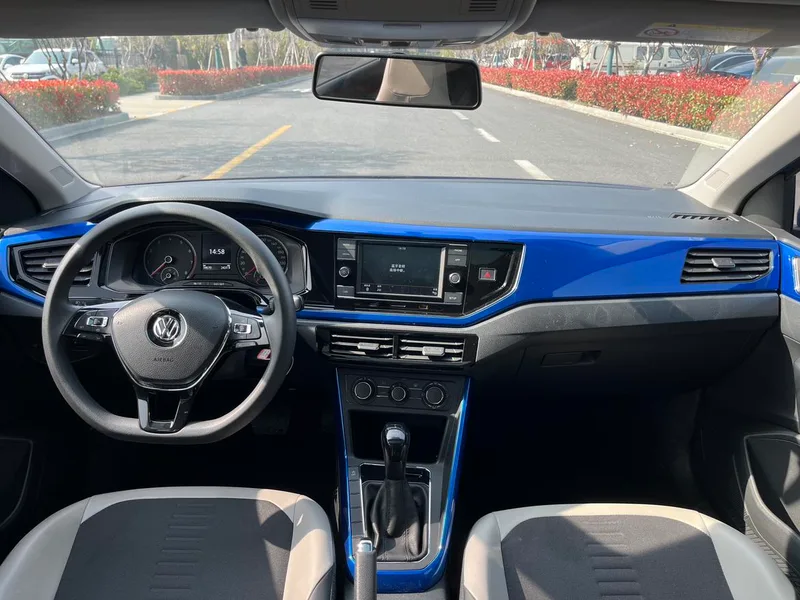 Volkswagen Polo 2019 Plus 1.5L Automatic Colorful Technology Edition interior photo 19 Volkswagen Polo 2019 Plus 1.5L Automatic Colorful Technology Edition interior photo 19