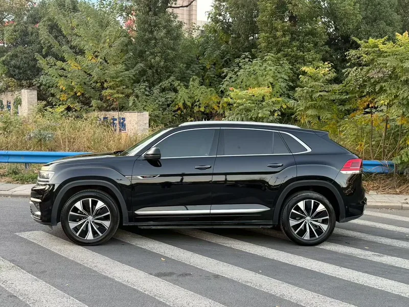 Volkswagen Teramont 2020 Restyling Teramont X 380TSI Four-wheel drive exalted deluxe edition exterior photo 3 Volkswagen Teramont 2020 Restyling Teramont X 380TSI Four-wheel drive exalted deluxe edition exterior photo 3