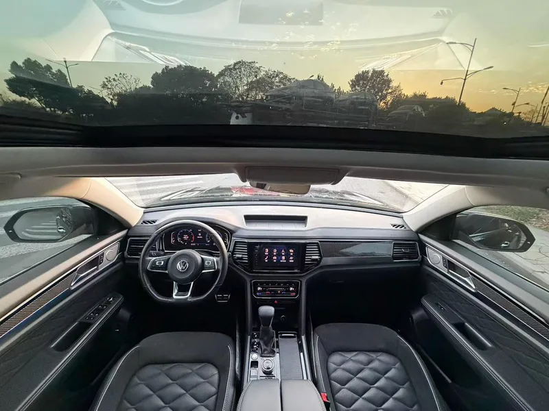 Volkswagen Teramont 2020 Restyling Teramont X 380TSI Four-wheel drive exalted deluxe edition interior photo 9 Volkswagen Teramont 2020 Restyling Teramont X 380TSI Four-wheel drive exalted deluxe edition interior photo 9