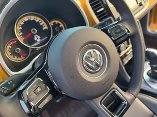 Volkswagen Beetle 2016 280TSI Dune Off-Road Edition interior photo 17 Volkswagen Beetle 2016 280TSI Dune Off-Road Edition interior photo 17