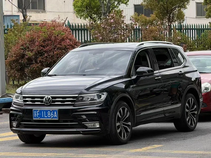 Volkswagen Tiguan L 2020 330TSI Automatic two-wheel drive R-Line Flagship Edition Country VI exterior photo 1 Volkswagen Tiguan L 2020 330TSI Automatic two-wheel drive R-Line Flagship Edition Country VI exterior photo 1